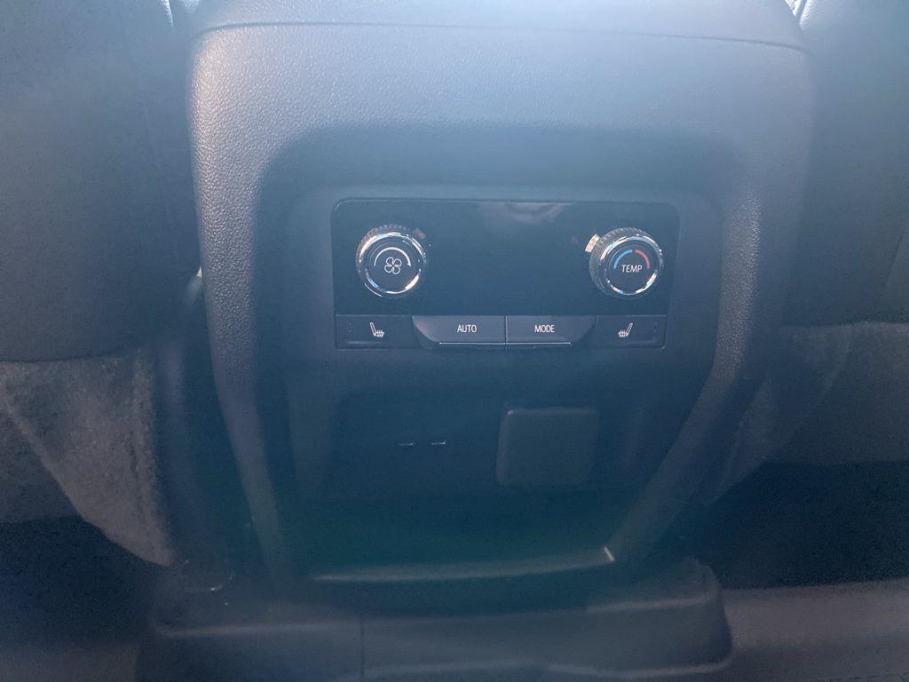 used 2024 Chevrolet Traverse car, priced at $49,874