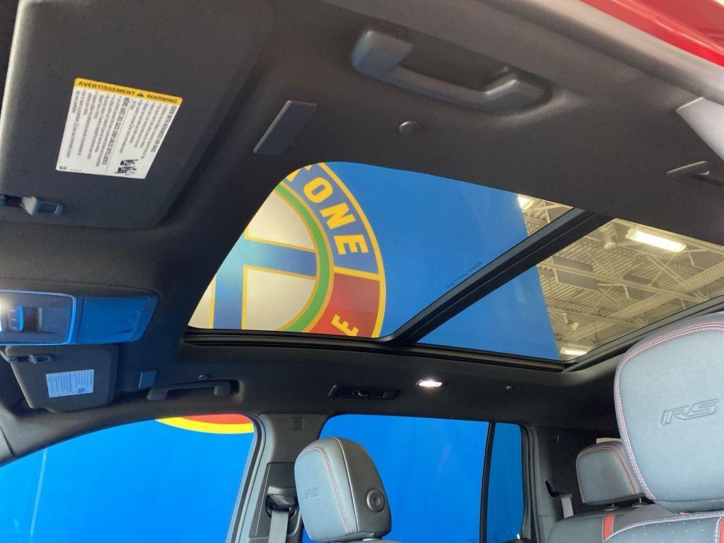 used 2024 Chevrolet Traverse car, priced at $49,874