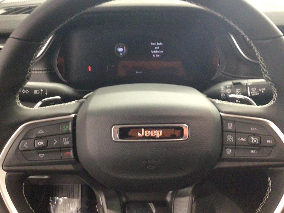 new 2024 Jeep Grand Cherokee car, priced at $45,530