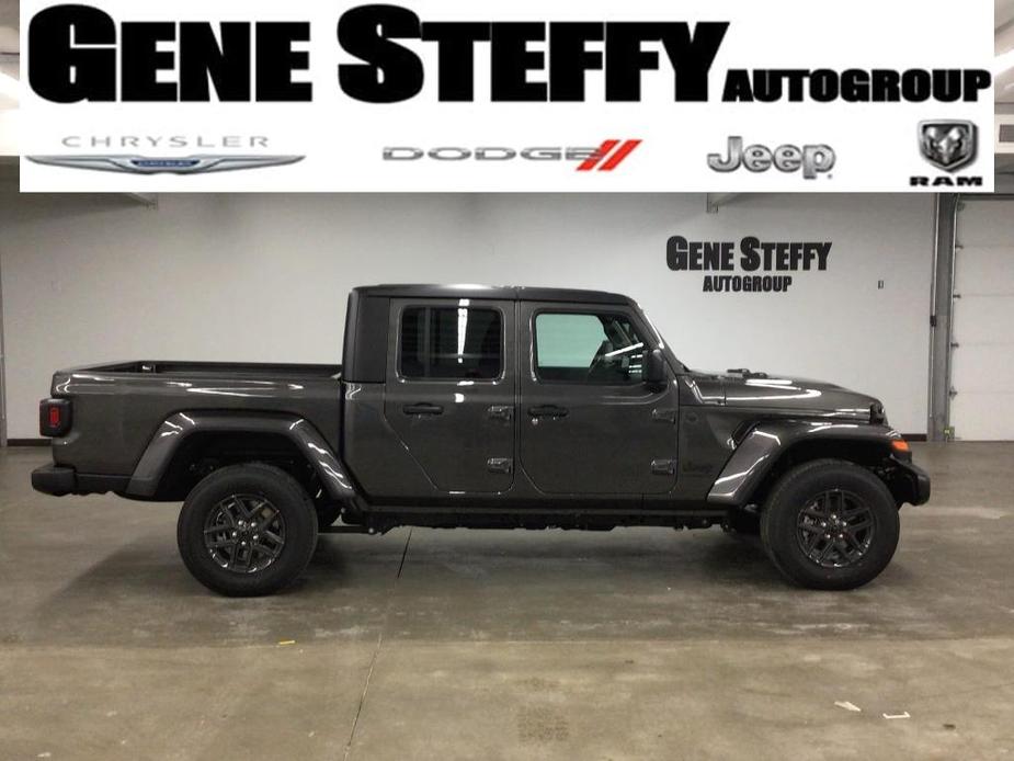 new 2024 Jeep Gladiator car, priced at $41,640