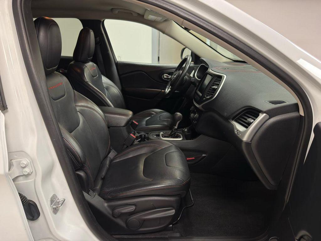 used 2016 Jeep Cherokee car, priced at $13,995