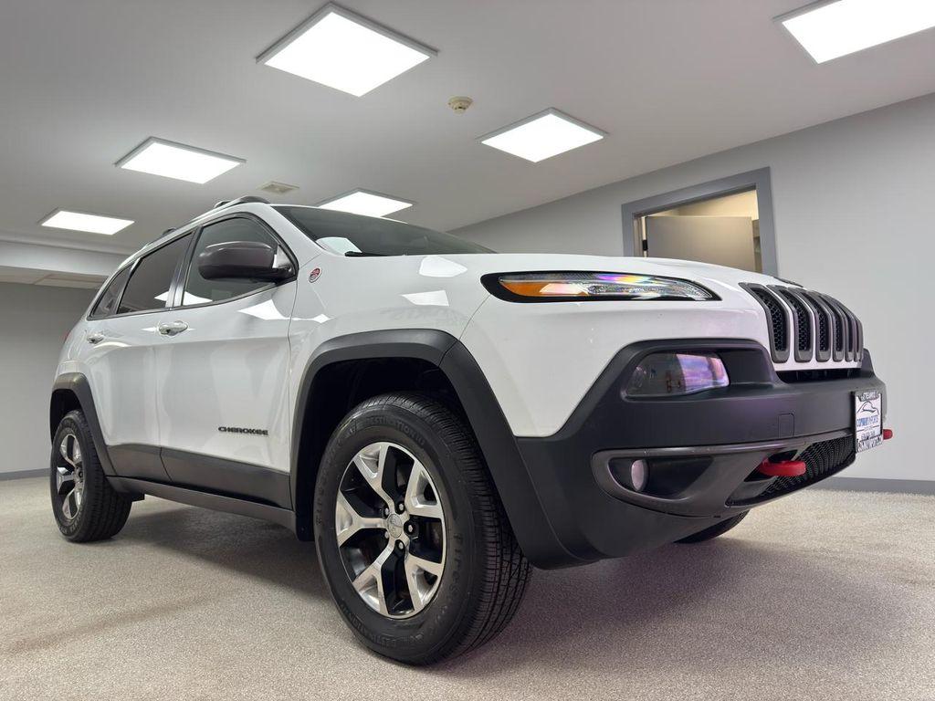 used 2016 Jeep Cherokee car, priced at $13,995