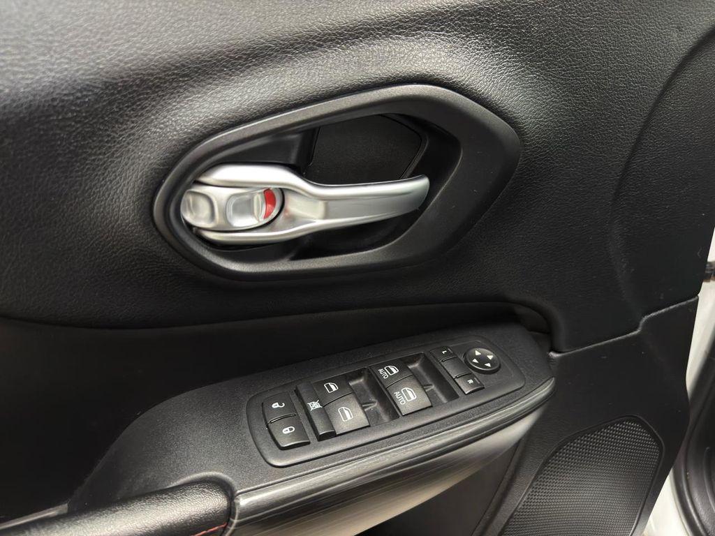 used 2016 Jeep Cherokee car, priced at $13,995