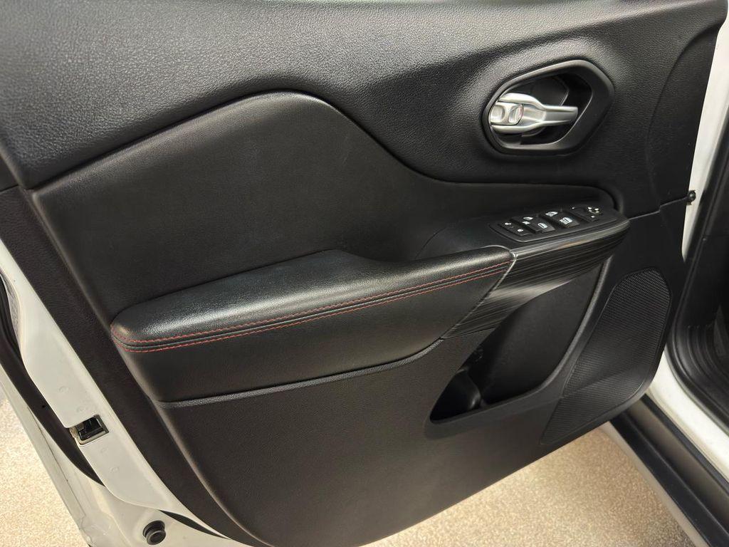 used 2016 Jeep Cherokee car, priced at $13,995