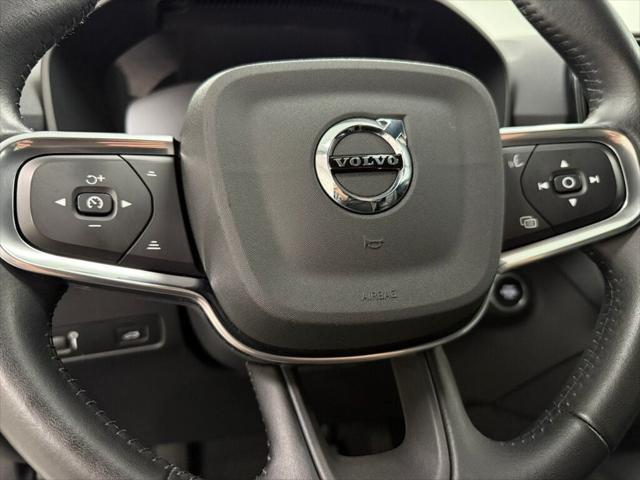 used 2021 Volvo XC40 car, priced at $18,995