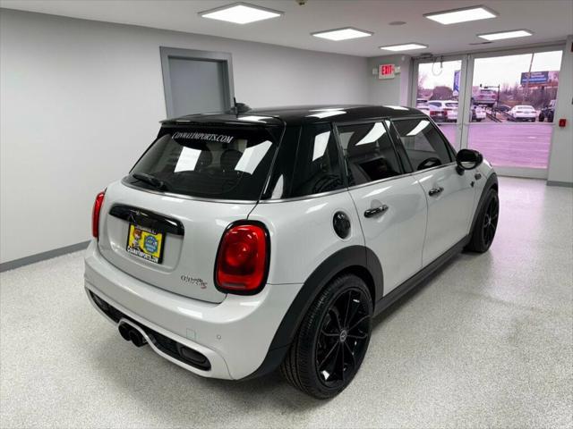 used 2018 MINI Hardtop car, priced at $15,895