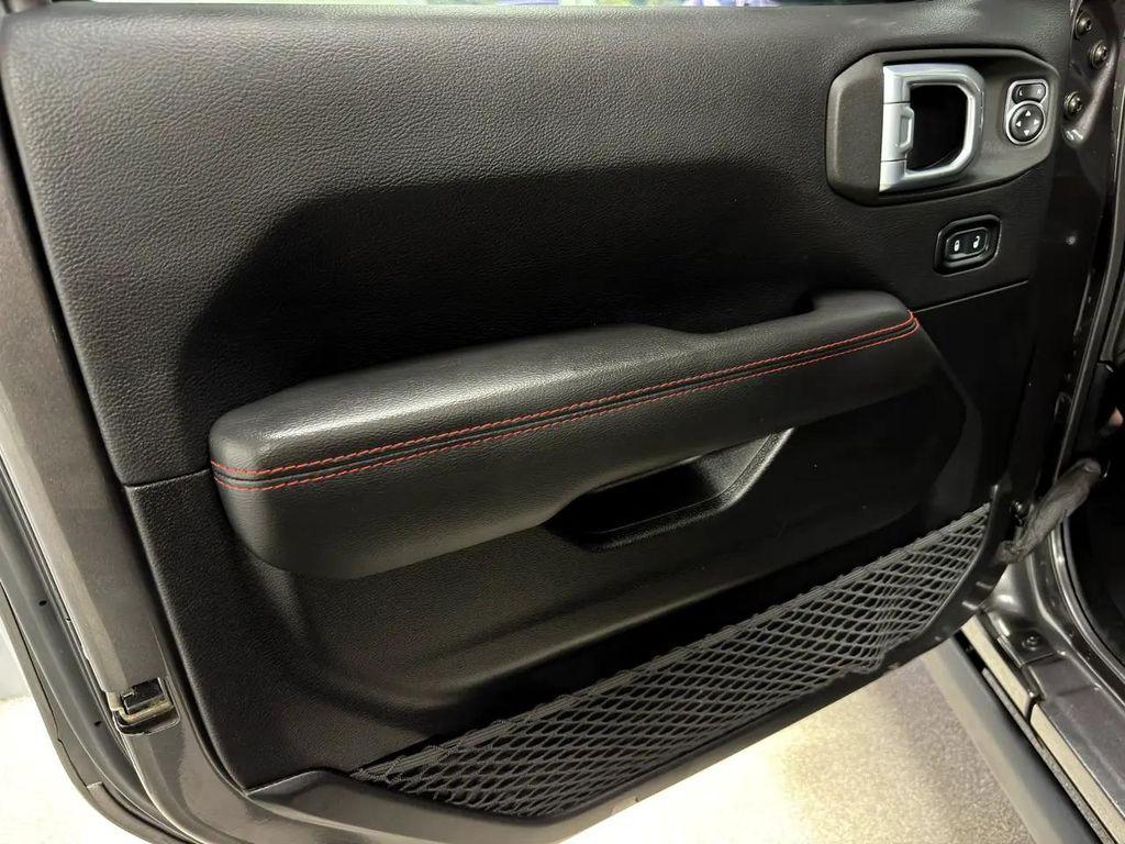 used 2021 Jeep Gladiator car, priced at $27,495