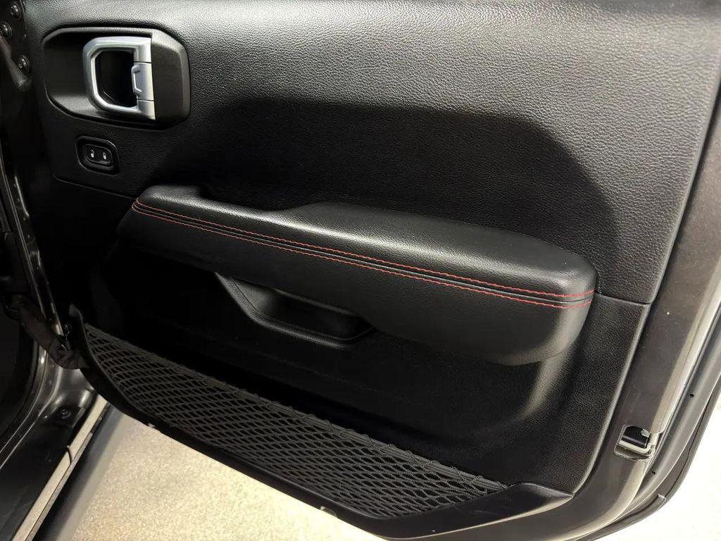 used 2021 Jeep Gladiator car, priced at $27,495