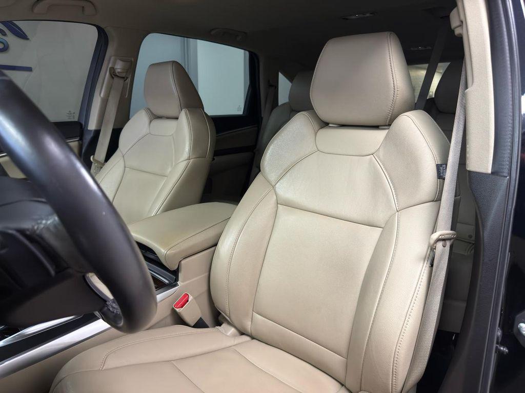 used 2020 Acura MDX car, priced at $24,495