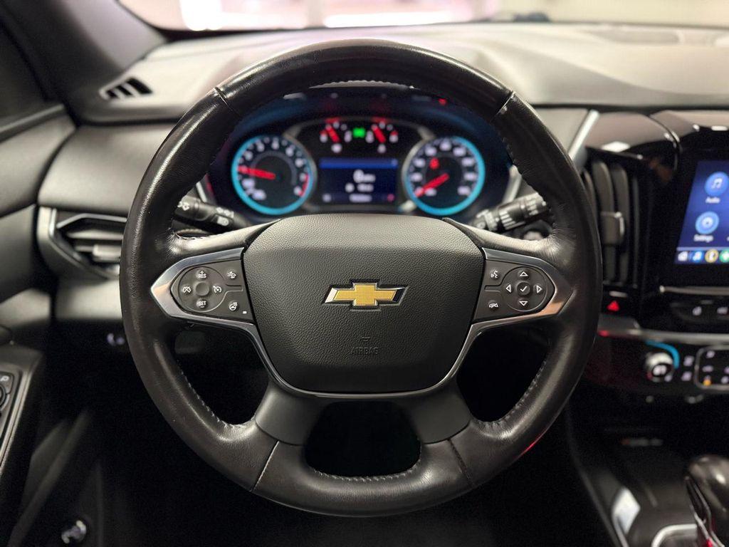 used 2022 Chevrolet Traverse car