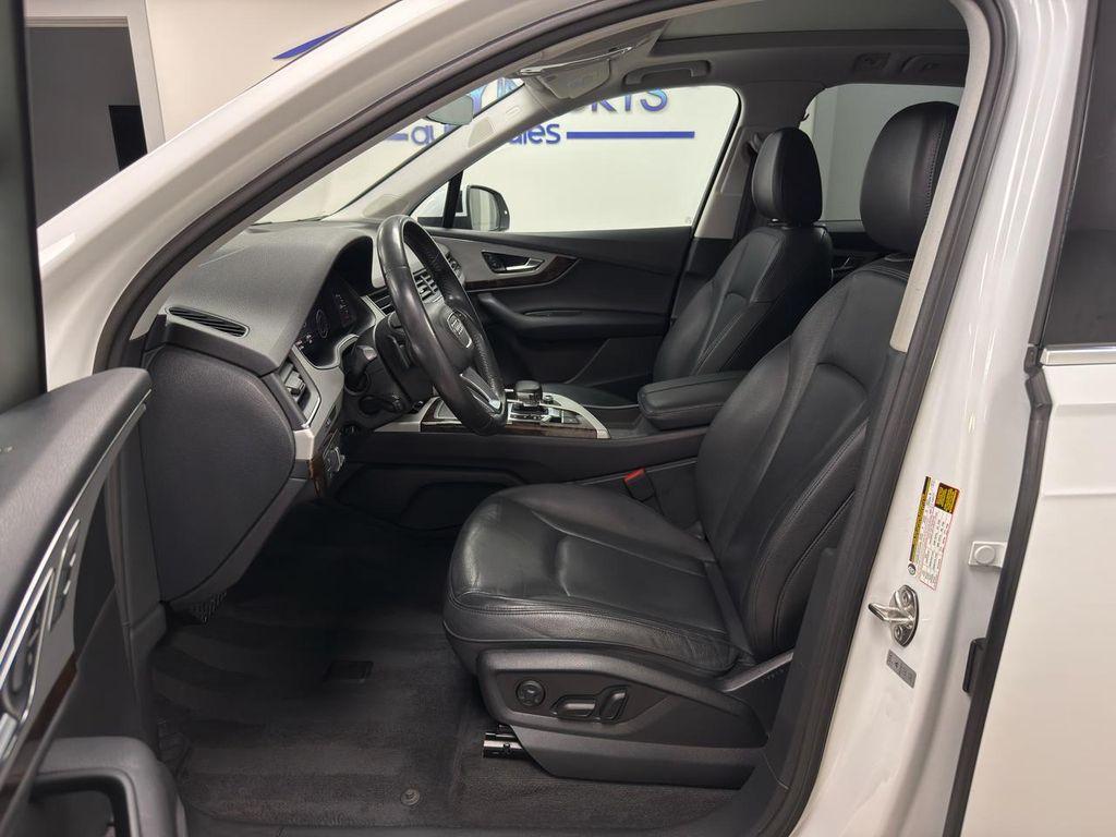 used 2019 Audi Q7 car, priced at $18,495