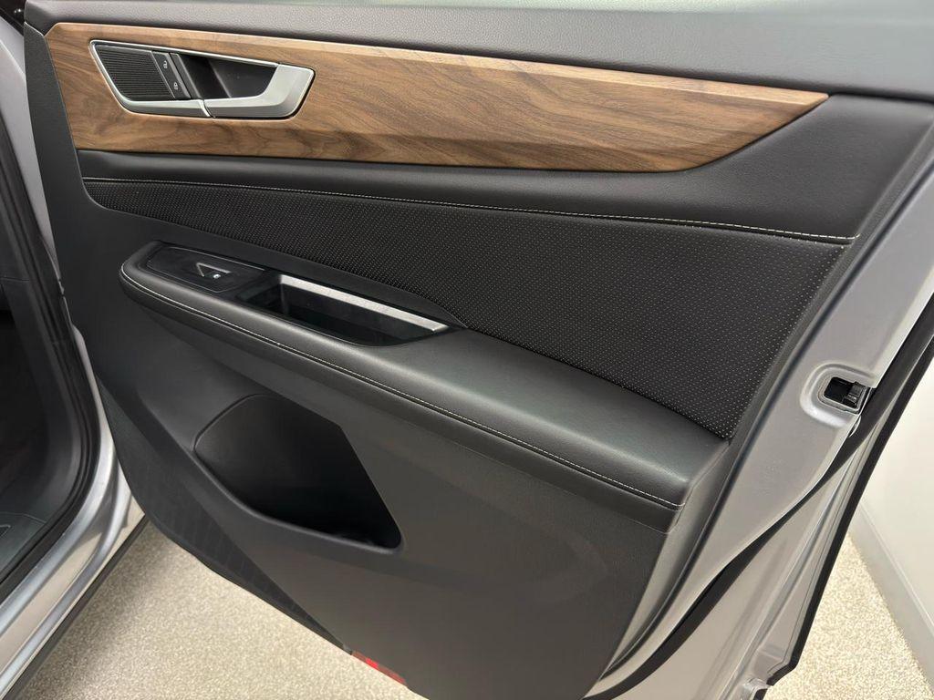 used 2024 Volkswagen Atlas car, priced at $29,995