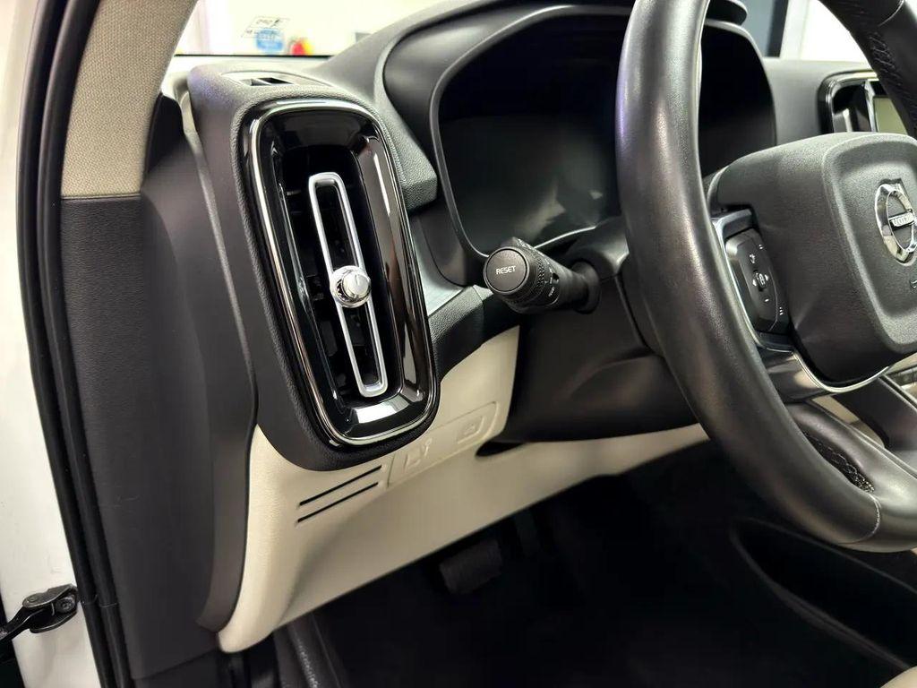used 2022 Volvo XC40 car, priced at $20,995