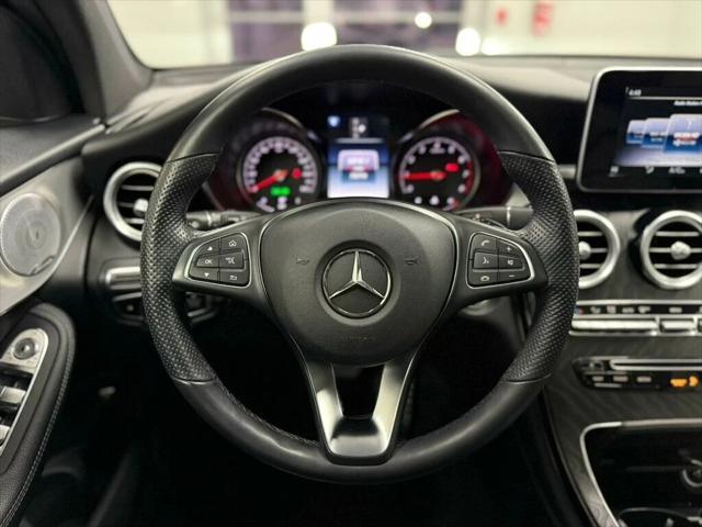 used 2019 Mercedes-Benz GLC 300 car