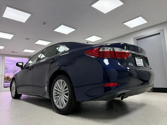 used 2013 Lexus ES 350 car, priced at $15,495