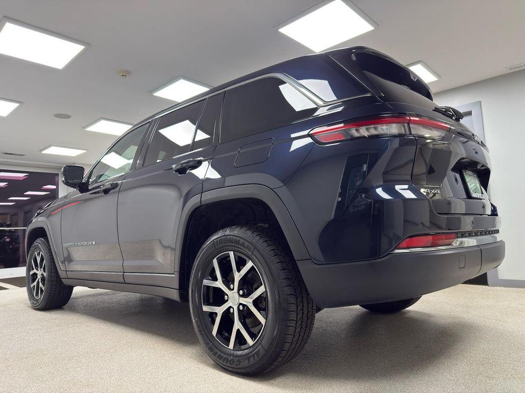 used 2023 Jeep Grand Cherokee car, priced at $31,495