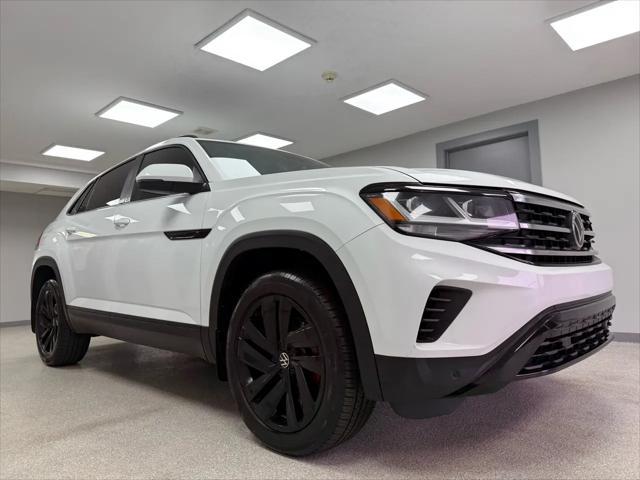 used 2022 Volkswagen Atlas Cross Sport car