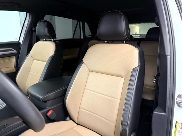 used 2022 Volkswagen Atlas Cross Sport car