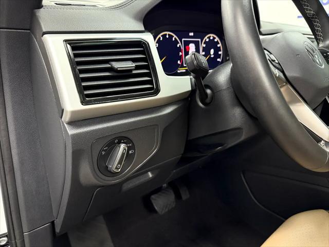used 2022 Volkswagen Atlas Cross Sport car