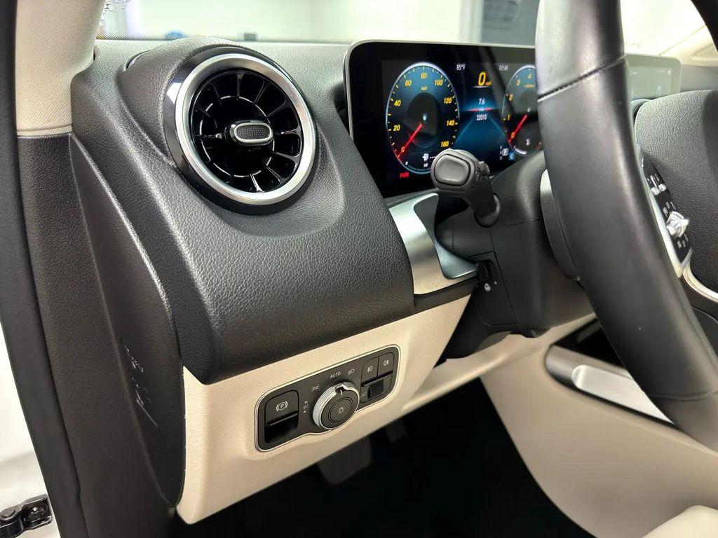 used 2020 Mercedes-Benz GLB 250 car, priced at $25,995