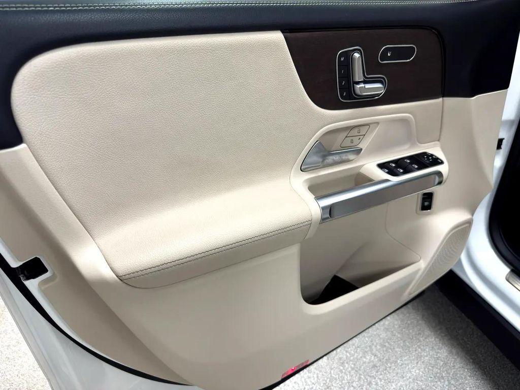 used 2020 Mercedes-Benz GLB 250 car, priced at $25,995