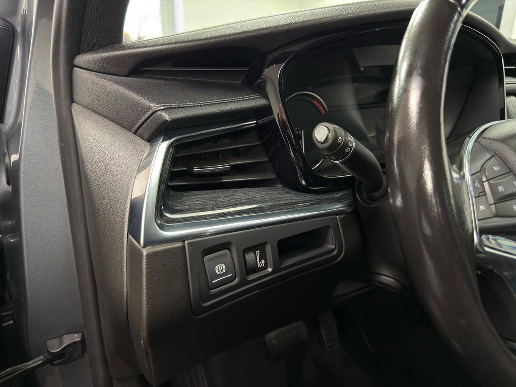 used 2021 Cadillac XT5 car, priced at $23,495