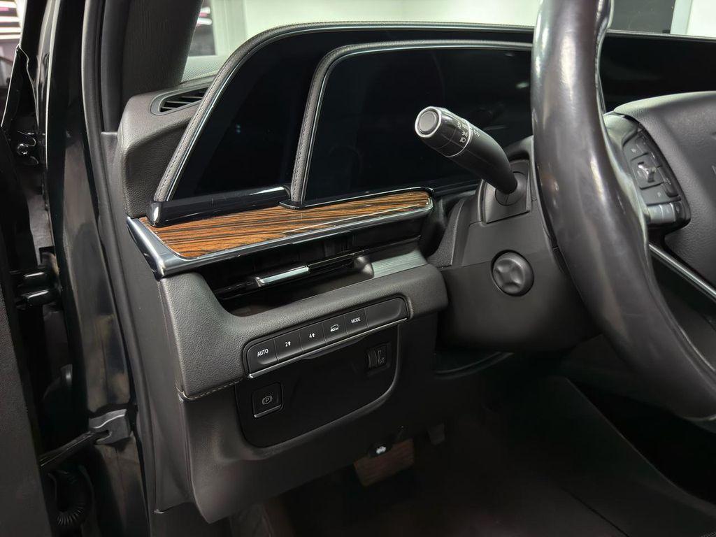 used 2022 Cadillac Escalade ESV car, priced at $53,995