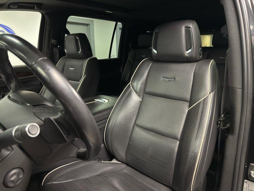 used 2022 Cadillac Escalade ESV car, priced at $53,995