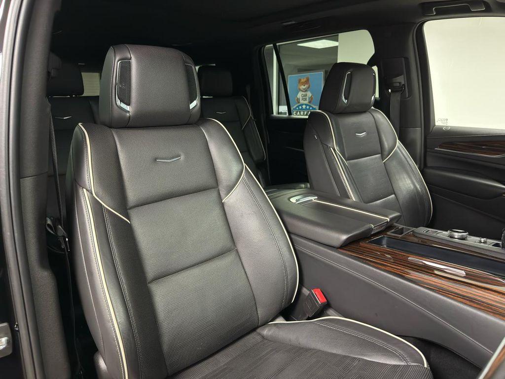 used 2022 Cadillac Escalade ESV car, priced at $53,995