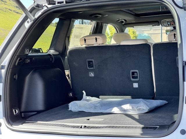 new 2025 Jeep Grand Cherokee car, priced at $54,060