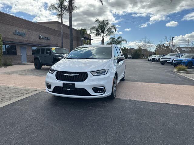new 2025 Chrysler Pacifica car, priced at $61,480