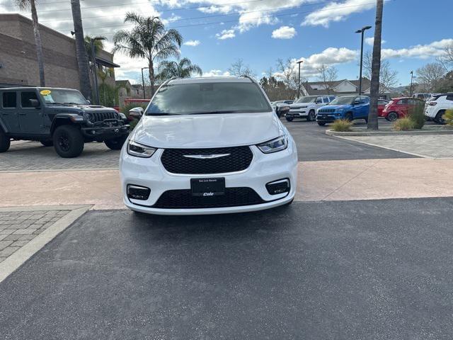 new 2025 Chrysler Pacifica car, priced at $61,480