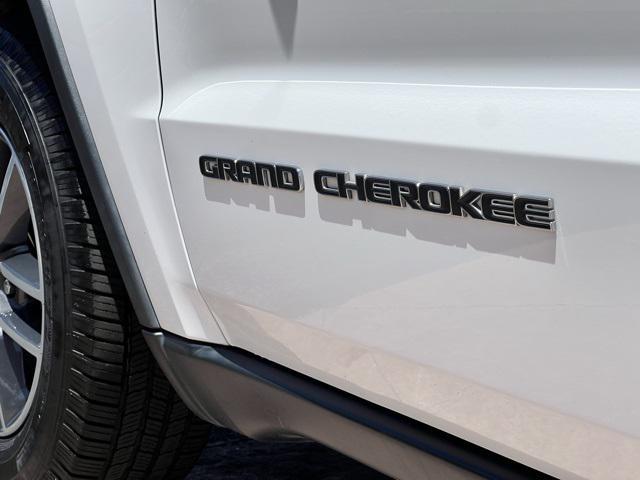 used 2018 Jeep Grand Cherokee car, priced at $17,693