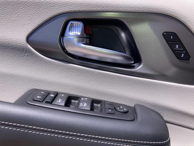 used 2024 Chrysler Pacifica car, priced at $34,911