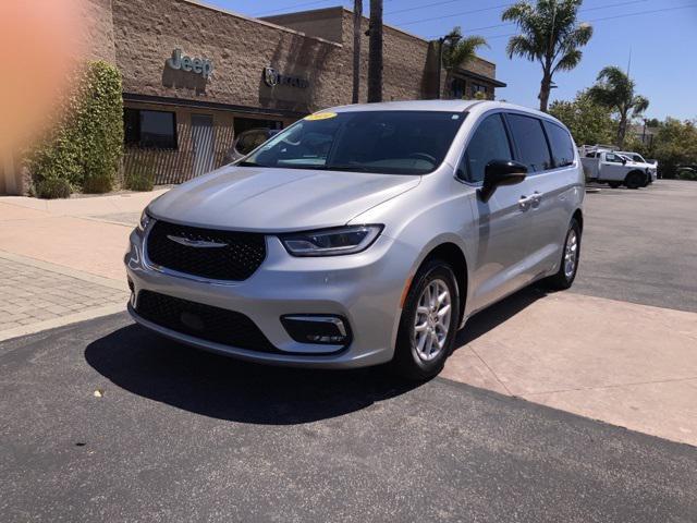 used 2024 Chrysler Pacifica car, priced at $34,911