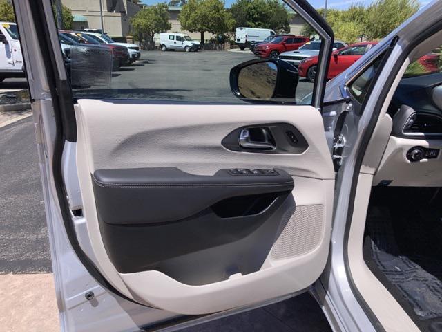used 2024 Chrysler Pacifica car, priced at $34,911