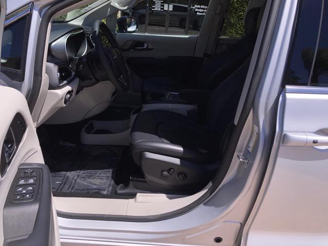 used 2024 Chrysler Pacifica car, priced at $34,911