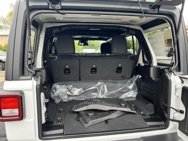 new 2025 Jeep Wrangler car, priced at $53,135