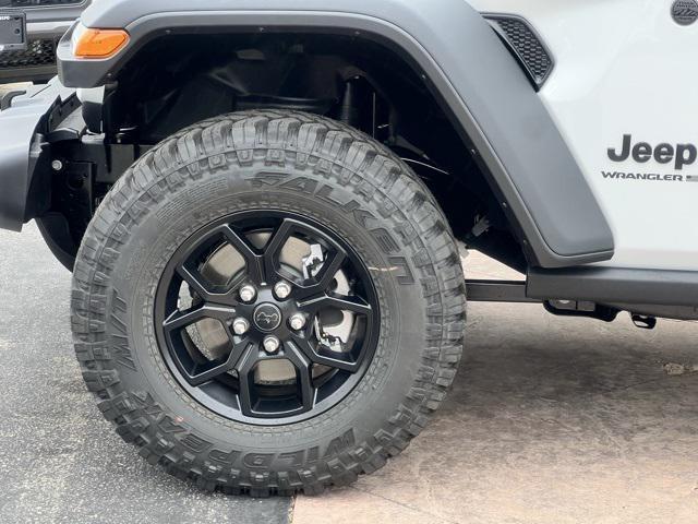 new 2025 Jeep Wrangler car, priced at $53,135