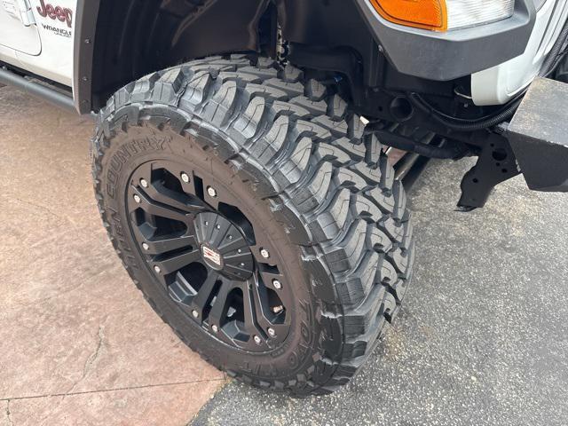 used 2018 Jeep Wrangler Unlimited car, priced at $33,306