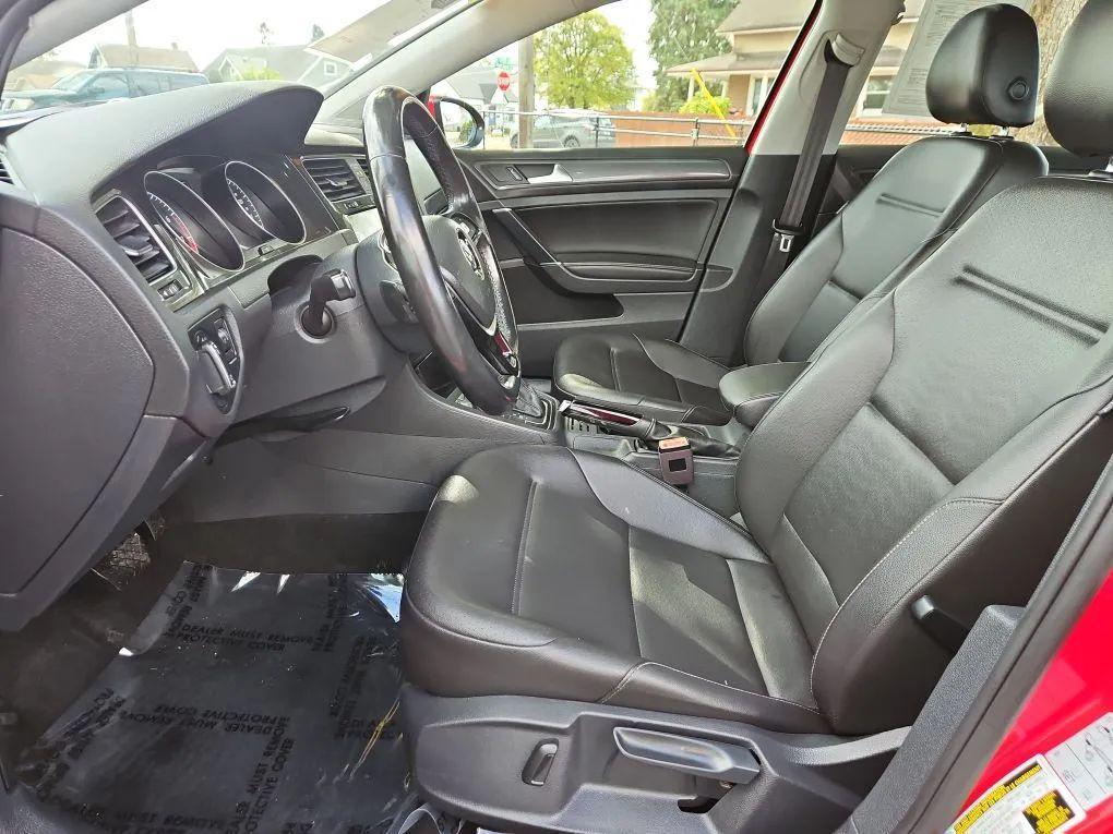 used 2019 Volkswagen Golf SportWagen car, priced at $17,971