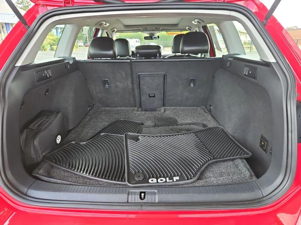 used 2019 Volkswagen Golf SportWagen car, priced at $17,971