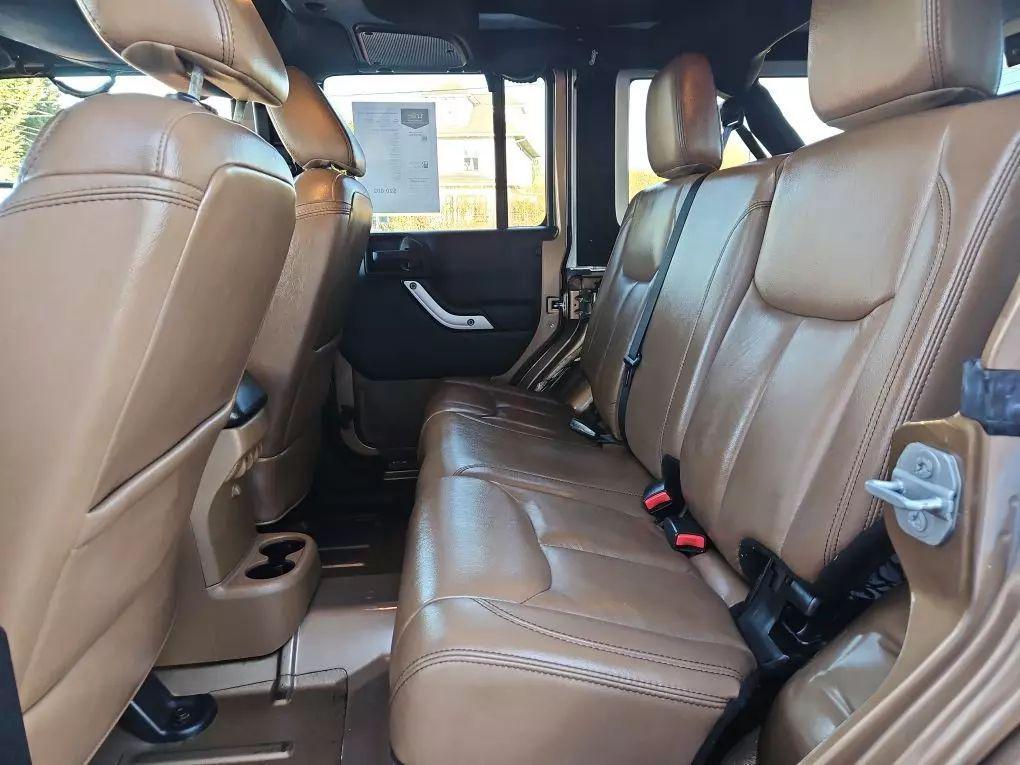 used 2015 Jeep Wrangler Unlimited car, priced at $17,971