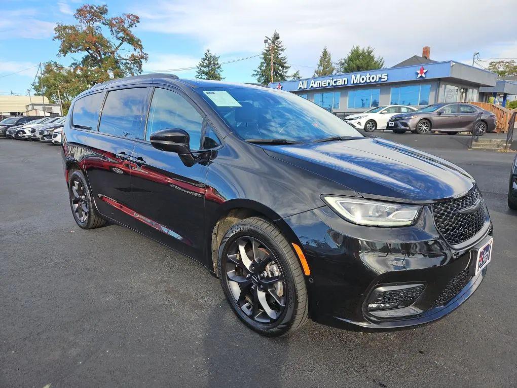 used 2021 Chrysler Pacifica car, priced at $29,977