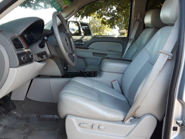 used 2010 GMC Yukon XL car