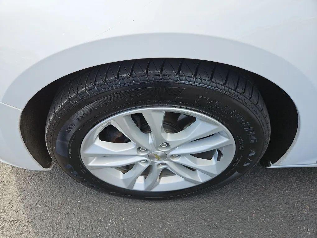 used 2018 Chevrolet Malibu car, priced at $14,977