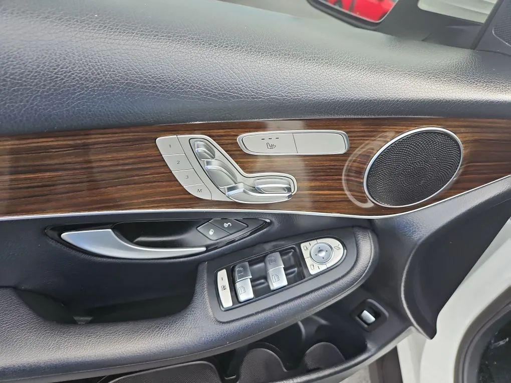 used 2019 Mercedes-Benz GLC 300 car, priced at $17,971