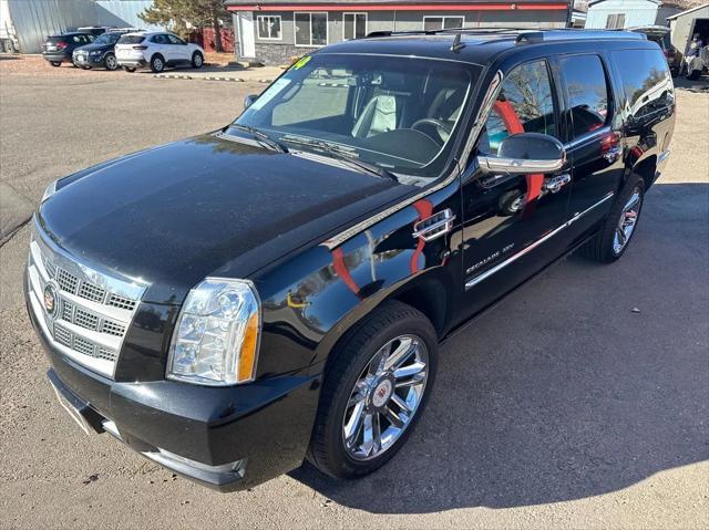 used 2014 Cadillac Escalade ESV car, priced at $22,498