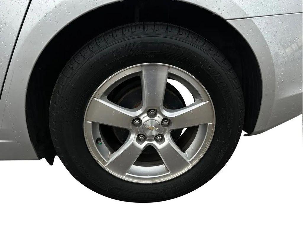 used 2014 Chevrolet Cruze car, priced at $7,298