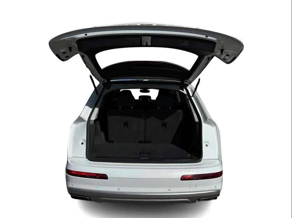 used 2019 Audi Q7 car, priced at $23,598